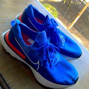 Men’s running shoe. Nike Flynit.